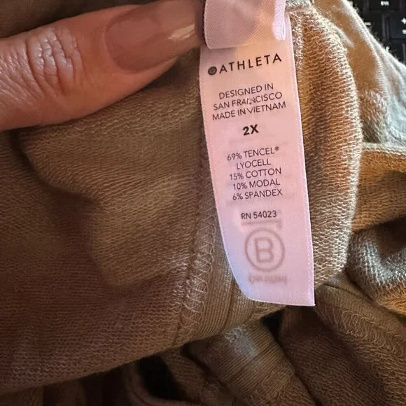 Athleta Cocoon Wrap Muted Lilac size 2X - Picture 5 of 7